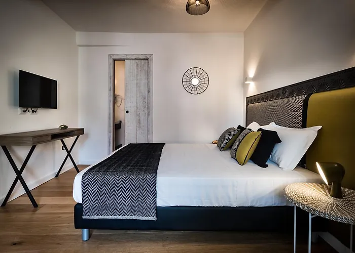 Teku Sardinia Boutique Otel 3*